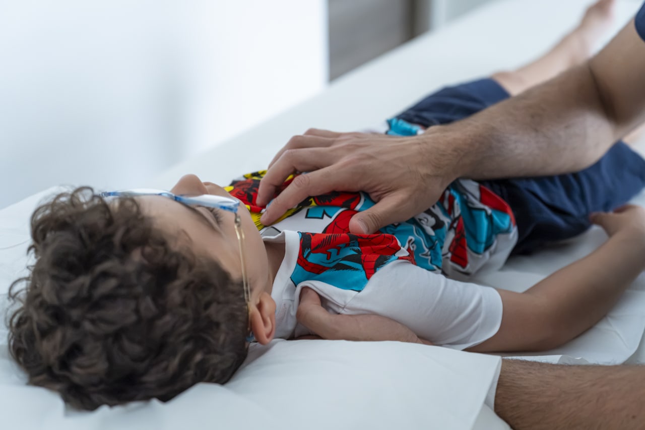 Dettaglio di un trattamento manuale dedicato alla prevenzione